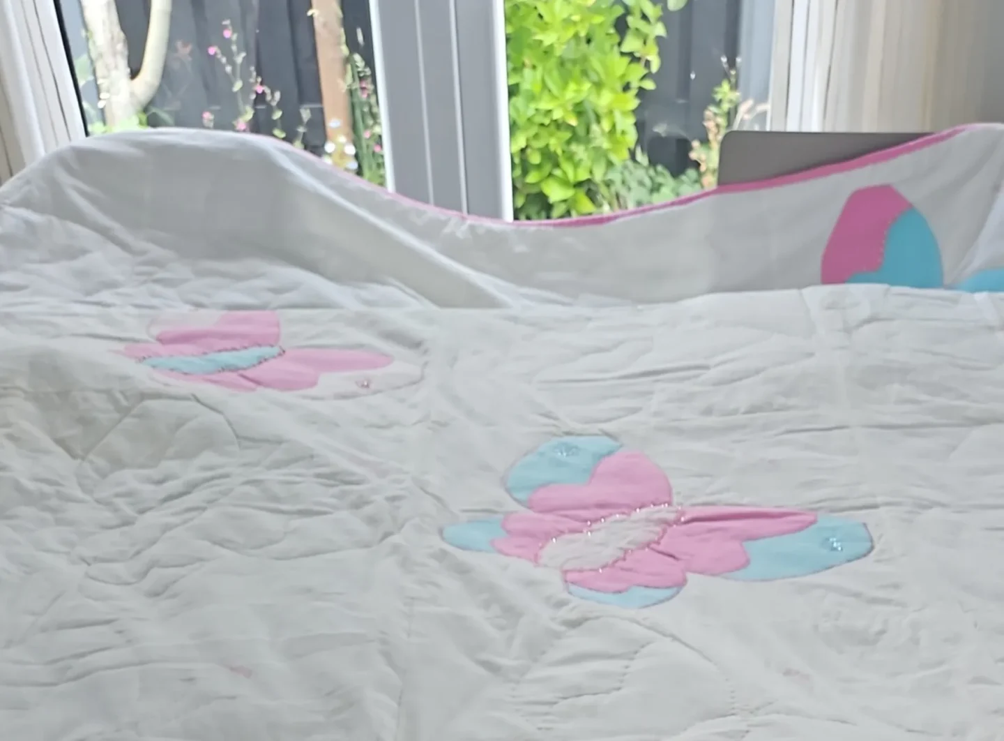 Vlinderquilt symbool voor verbinding en liefde bij rouw en verlies binnen het gezin | Nicole Broers